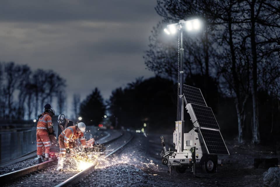 Prolectric ProRXM Solar Tower Light Rail [Night]